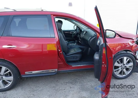 2014 Nissan Pathfinder Platinum z USA, uszkodzony, nr VIN 5N1AR2MM4EC609421